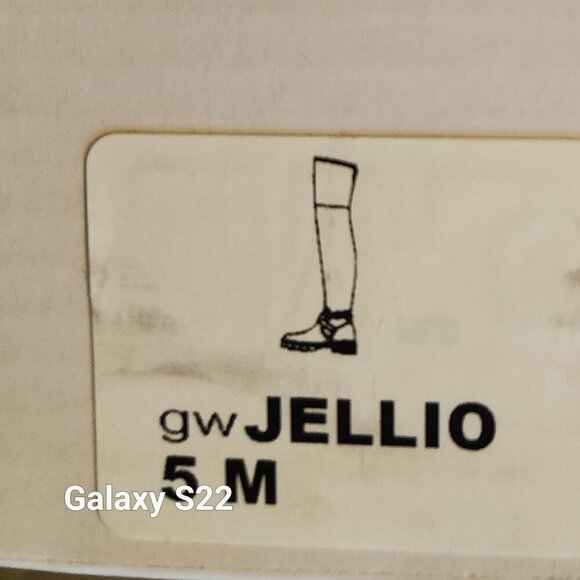 Guess "Jellio" Black Over the Knee boots. NIB. Size 5 - Picture 6 of 11